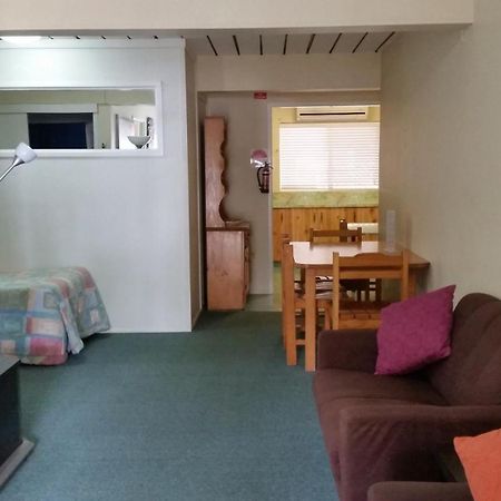 Clifford Park Motor Inn Toowoomba Chambre photo