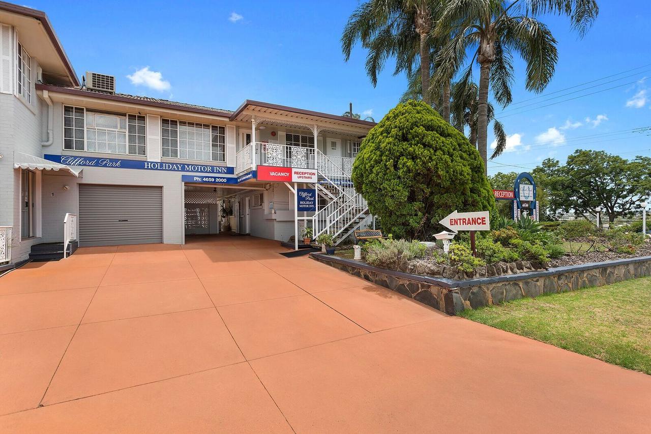 Clifford Park Motor Inn Toowoomba Extérieur photo