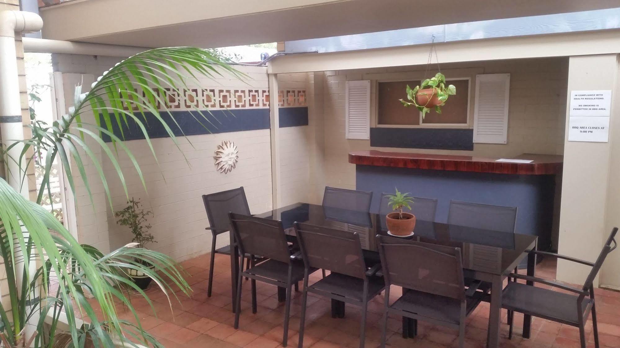 Clifford Park Motor Inn Toowoomba Extérieur photo