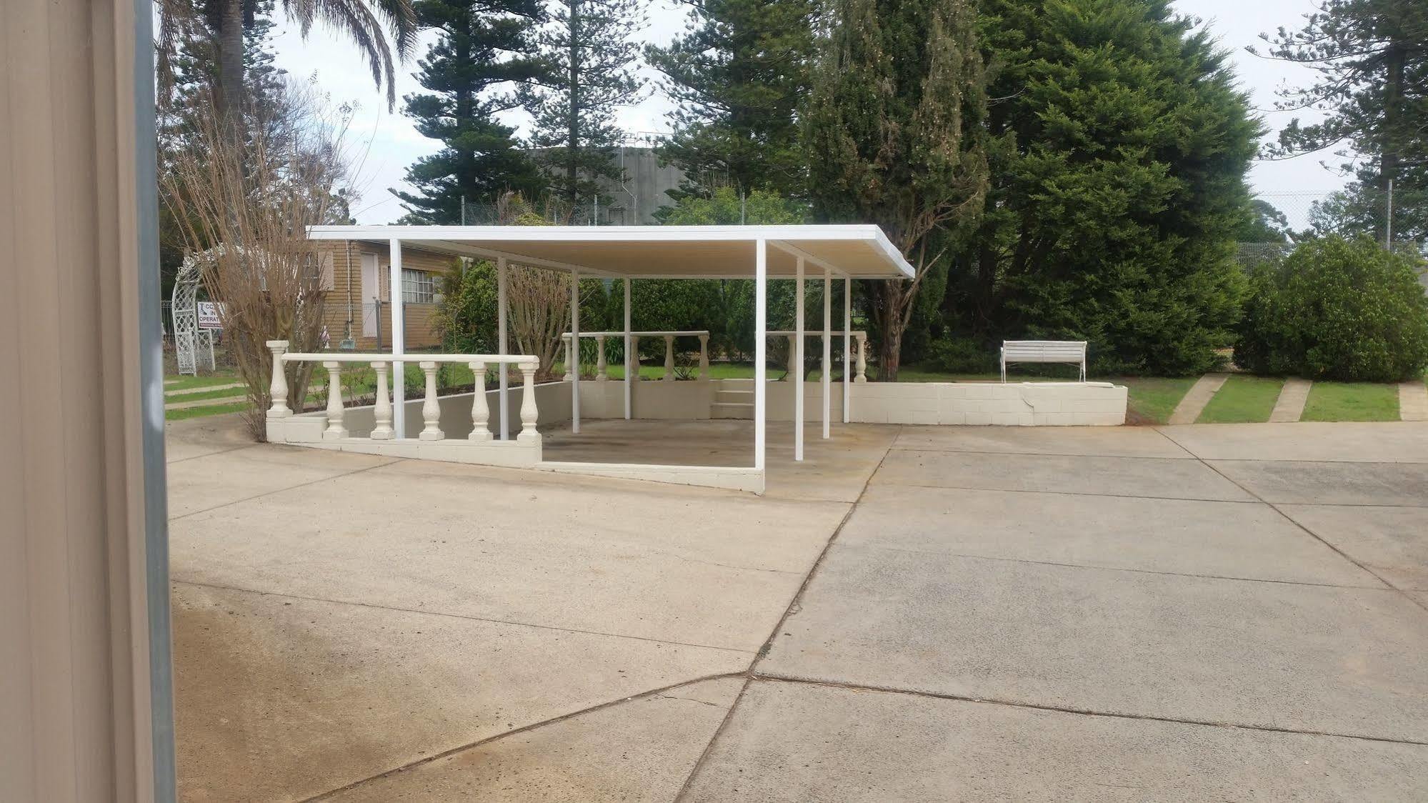 Clifford Park Motor Inn Toowoomba Extérieur photo