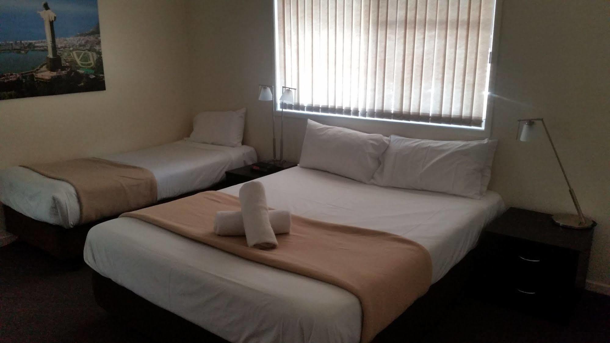 Clifford Park Motor Inn Toowoomba Extérieur photo