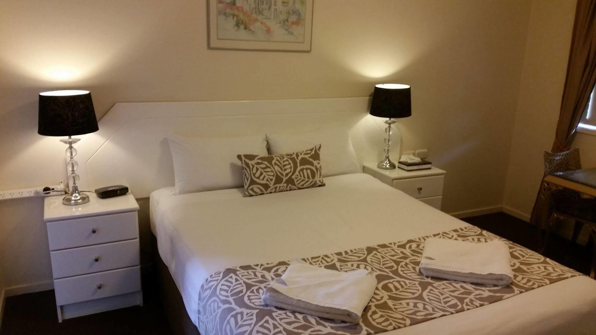 Clifford Park Motor Inn Toowoomba Extérieur photo
